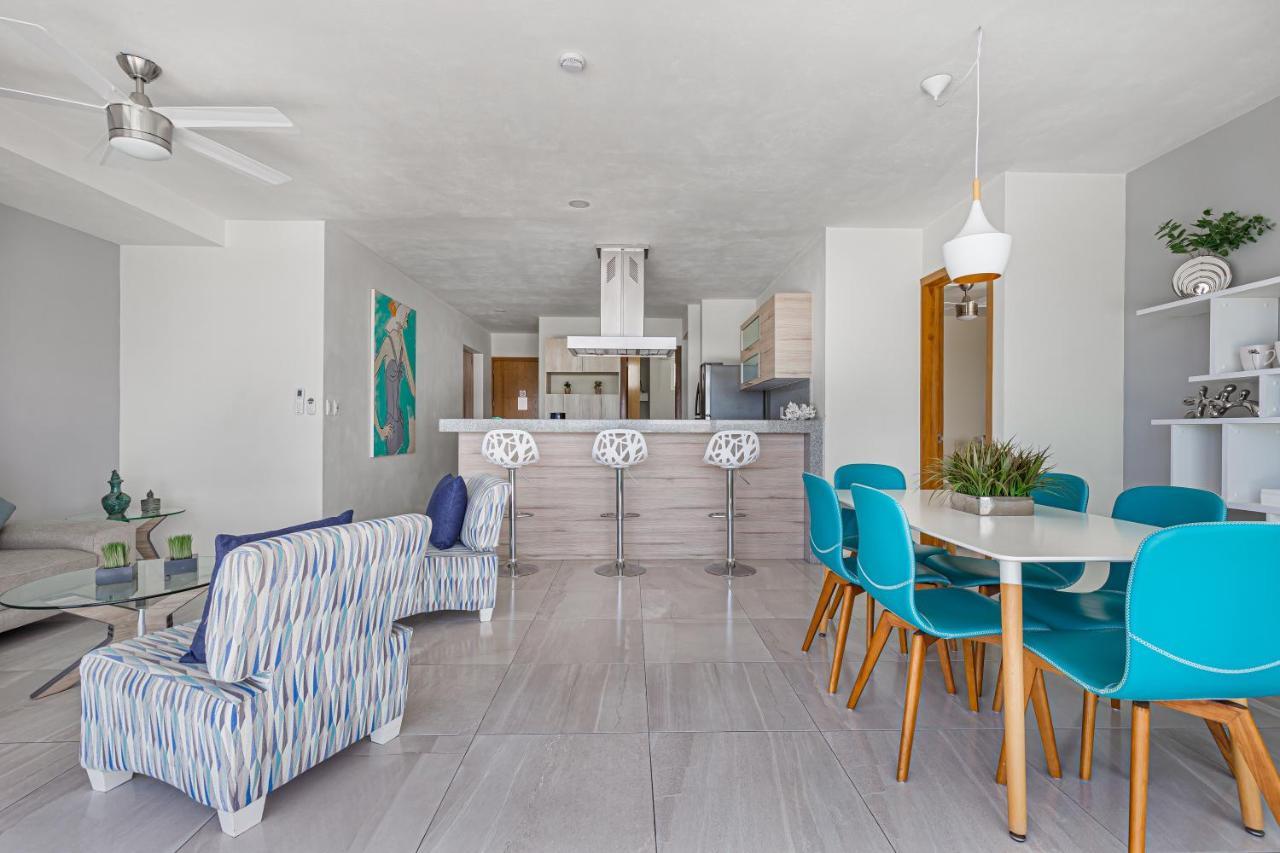 Near Airport - 3 Bedrooms - Ideal For Families!