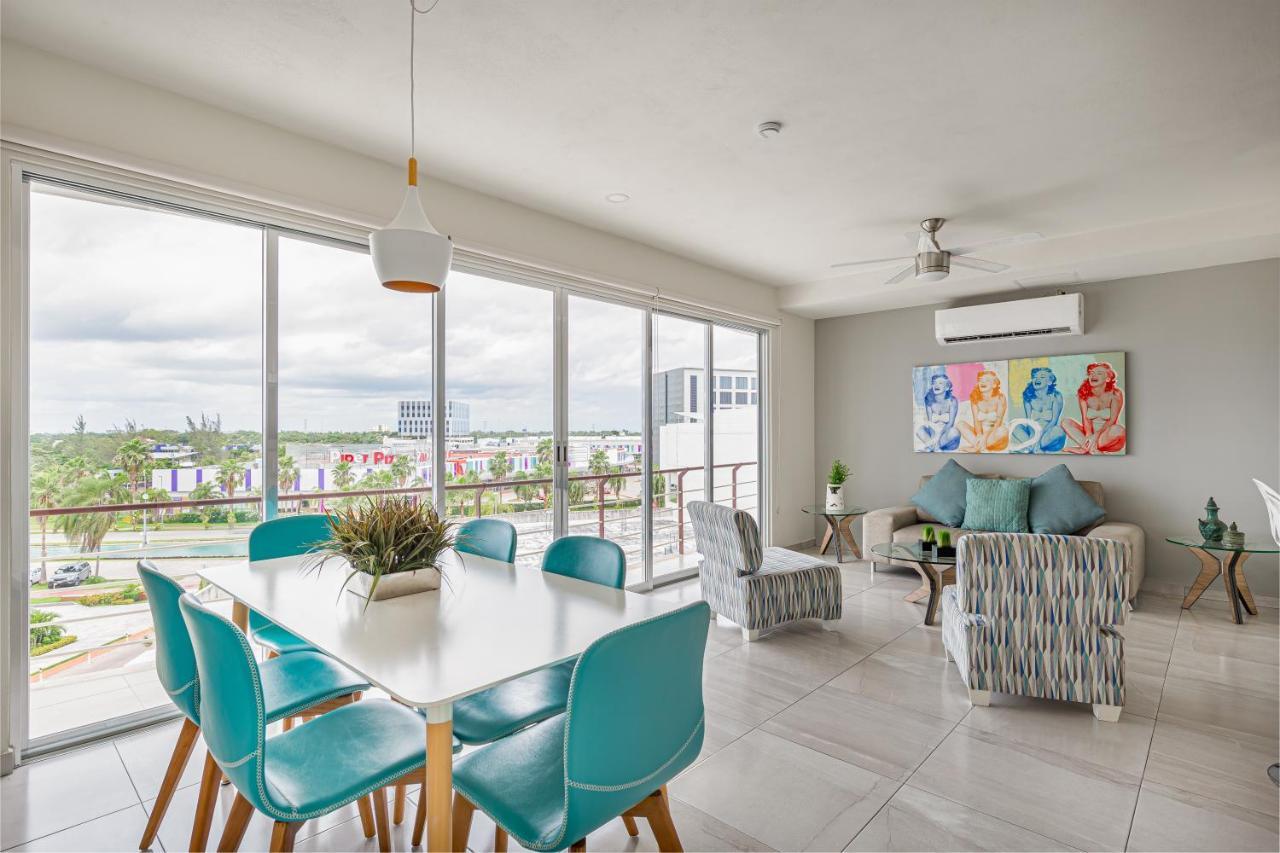 Near Airport - 3 Bedrooms - Ideal For Families! Apartment *